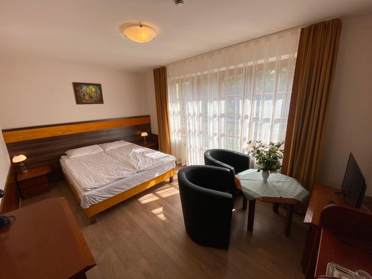 Hotel Grant Krynica Zdroj Exterior photo
